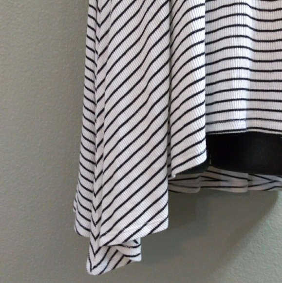 NWT Mossimo Striped Black and White Tank Top XXL - Picture 2 of 5